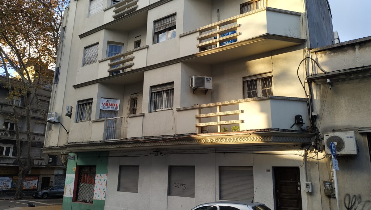 costado edificio